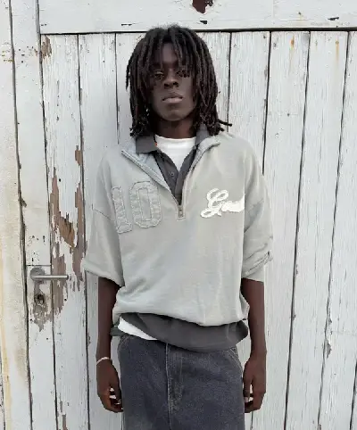 10 Half Zip Grey (1)